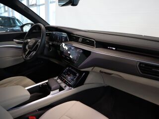 Audi Q8 e-tron Sportback 55 quattro 300kW 158kW