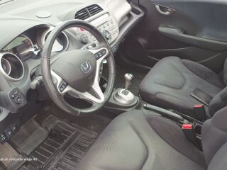Honda Jazz 1.3 73кВ