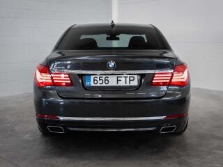 BMW 740 Facelift xDrive 3.0 230кВ