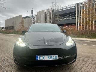 Tesla Model Y Long Range AWD 258kW