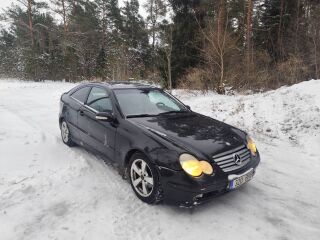 Mercedes-Benz C 220 2.1 105kW