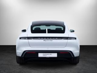 Porsche Taycan 4S 420кВ