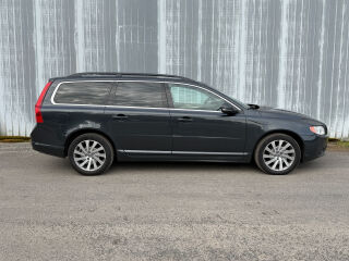 Volvo V70 Facelift Momentum 2.0 R5 D3 120kW