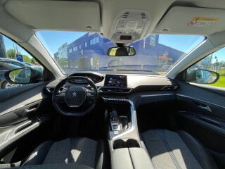 Peugeot 5008 Allure 1.2 96kW