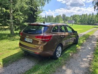 Kia cee'd Sportswagon 1.6 CRDi 100кВ