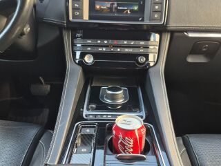 Jaguar F-Pace R-SPORT AWD 2.0 132кВ