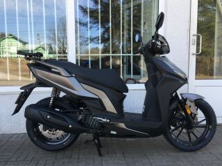 Kymco Agility S 125 kohvriga