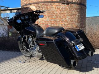 Harley-Davidson Street Glide V2