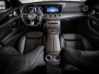 Mercedes-Benz E 300 E300e AMG 2.0 155kW