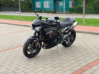Triumph Speed Triple 1050 RS R3 110kW