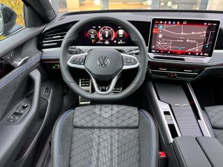 Volkswagen Passat R-Line 4Motion 2.0 TDI 142кВ