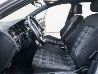 Volkswagen Golf GTE PHEV 1.4 R4 TSI 110kW