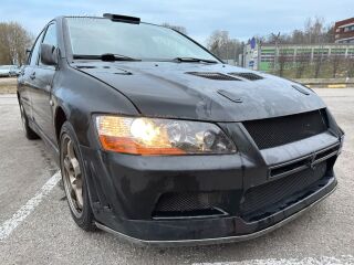 Mitsubishi Lancer Evolution 7 RS 2.0 206kW