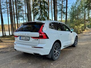 Volvo XC60 Inscription 2.0 B5 KERS MHEV Kerghübriid 183kW