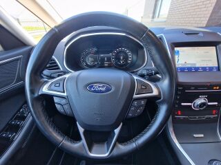 Ford S-MAX FACELIFT TITANIUM 7K LED 2.0 R4 110kW