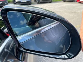 Mercedes-Benz E 220 Coupe D 4MATIC 2.0 143кВ