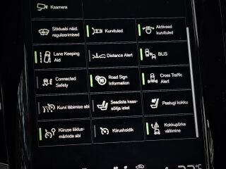 Volvo XC90 Inscription AWD R-Design 2.0 B5 KERS MildHybrid 173kW