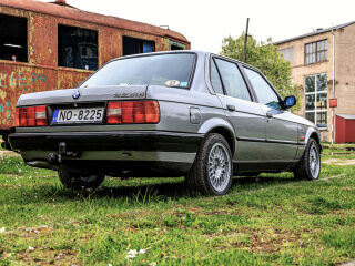 BMW 324 2.4 R6 M21 TD 85kW
