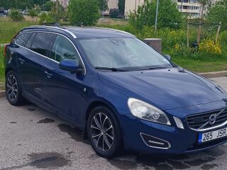 Volvo V60 2.4 158kW