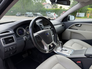 Volvo V70 Facelift Momentum 2.0 R5 D3 120kW