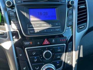 Hyundai i30 1.4 73kW