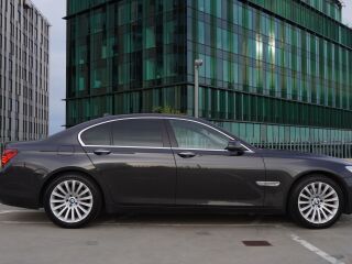BMW 740 3.0 230кВ