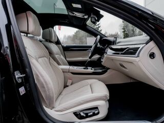 BMW 745 e Individual Plug-In Hybrid 3.0 290kW