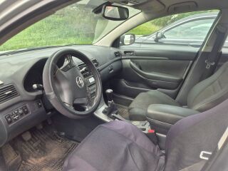 Toyota Avensis Facelift 2.0 108kW