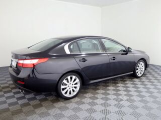 Renault Latitude Initiale Paris ATM 2.0 dCi 127kW