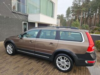 Volvo XC70 D4 SUMMUM 2.0 133kW