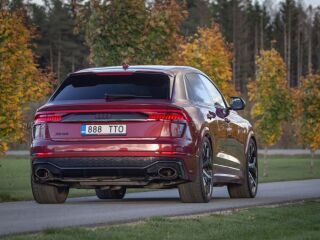 Audi RS Q8 4.0 441кВ