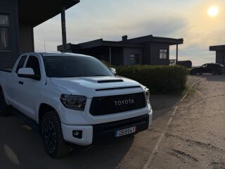Toyota Tundra 4.6 V8 231kW