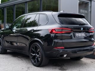 BMW X5 xDrive 40d Idividual 3.0 250кВ