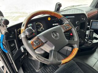 Mercedes-Benz Arocs 3251 8x4 375kW