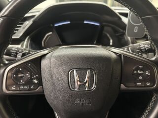 Honda Civic Executive Premium 1.6 88кВ