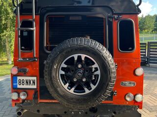 Land Rover Defender Puma 110 2.2 90kW