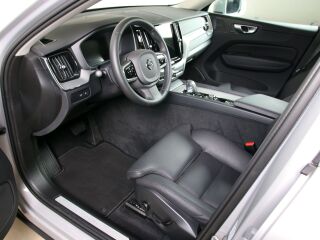 Volvo XC60 AWD PLUS BRIGHT INTELLI SAFE PRO MY25 2.0 T6 Recharge Long Range Plug In Hybrid 293kW