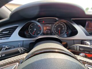 Audi A4 S-LINE AVANT 3.0 V6 TDI 150kW