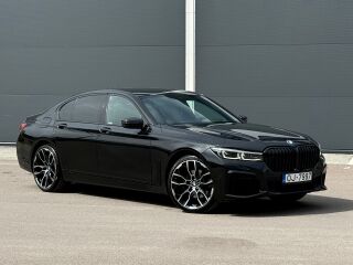 BMW 730 M-Sportpakett xDrive Facelift 3.0 195кВ