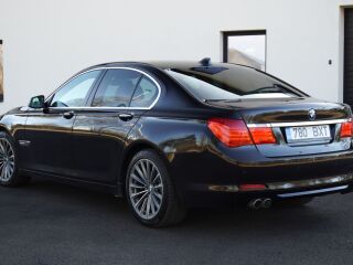 BMW 730 3.0 180кВ