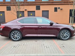 Skoda Superb 4x4 Laurin & Klement PLUS 2.0 TSi 200kW