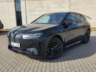 BMW iX xDrive 40 M-Pakett Autopilot 240кВ
