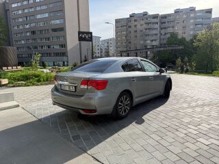 Toyota Avensis Linea Sol 1.8 108kW