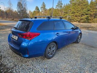 Toyota Auris 1.8 73kW