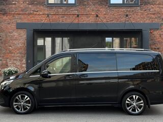 Mercedes-Benz Long 4matic black edition 2.1 140kW