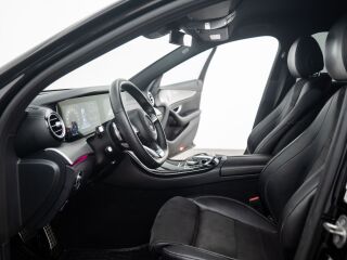 Mercedes-Benz E 220 d AMG 2.0 143kW