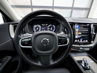 Volvo XC60 Inscription T8 Recharge AWD Plug In Hybrid 2.0 288кВ