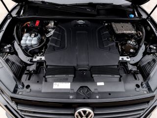 Volkswagen Touareg R-line 3.0 V6 210kW