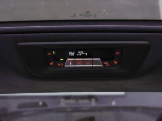 BMW X7 Individual XDrive30D Design Pure Excellence 3.0 195kW
