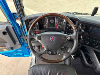 Scania R520 8x4*4 382kW
